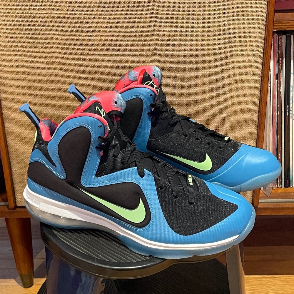 Nike Lebron IX Mens Size 11